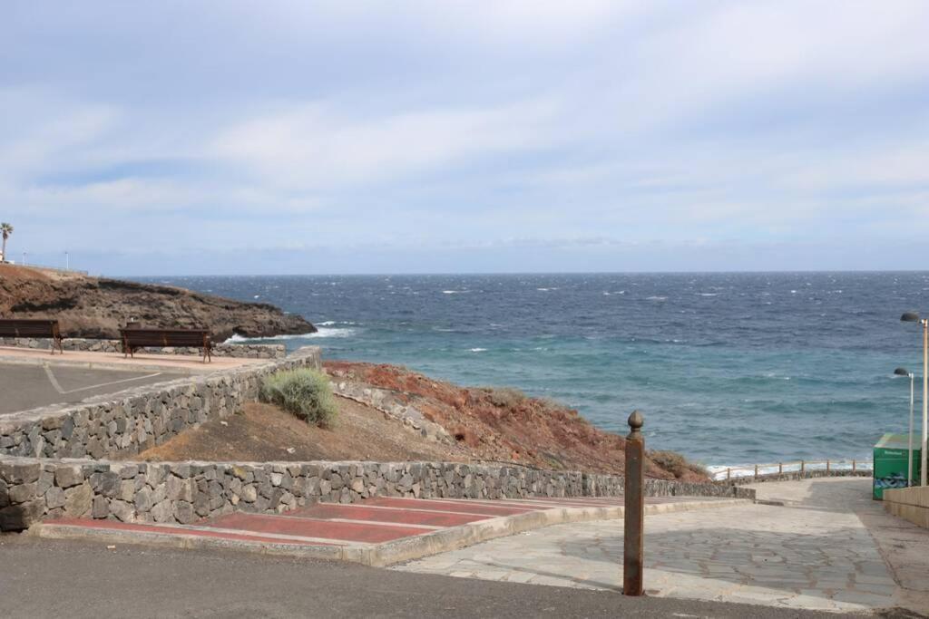 Apartment On The Beach And Ocean Sounds Fasnia Exterior photo